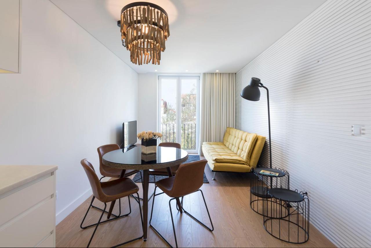 Lovelystay - Central Flat W/ Ac & Balcony Porto Eksteriør bilde